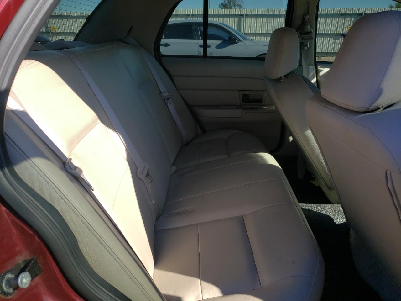 2010 Ford Crown Victoria - Image 10