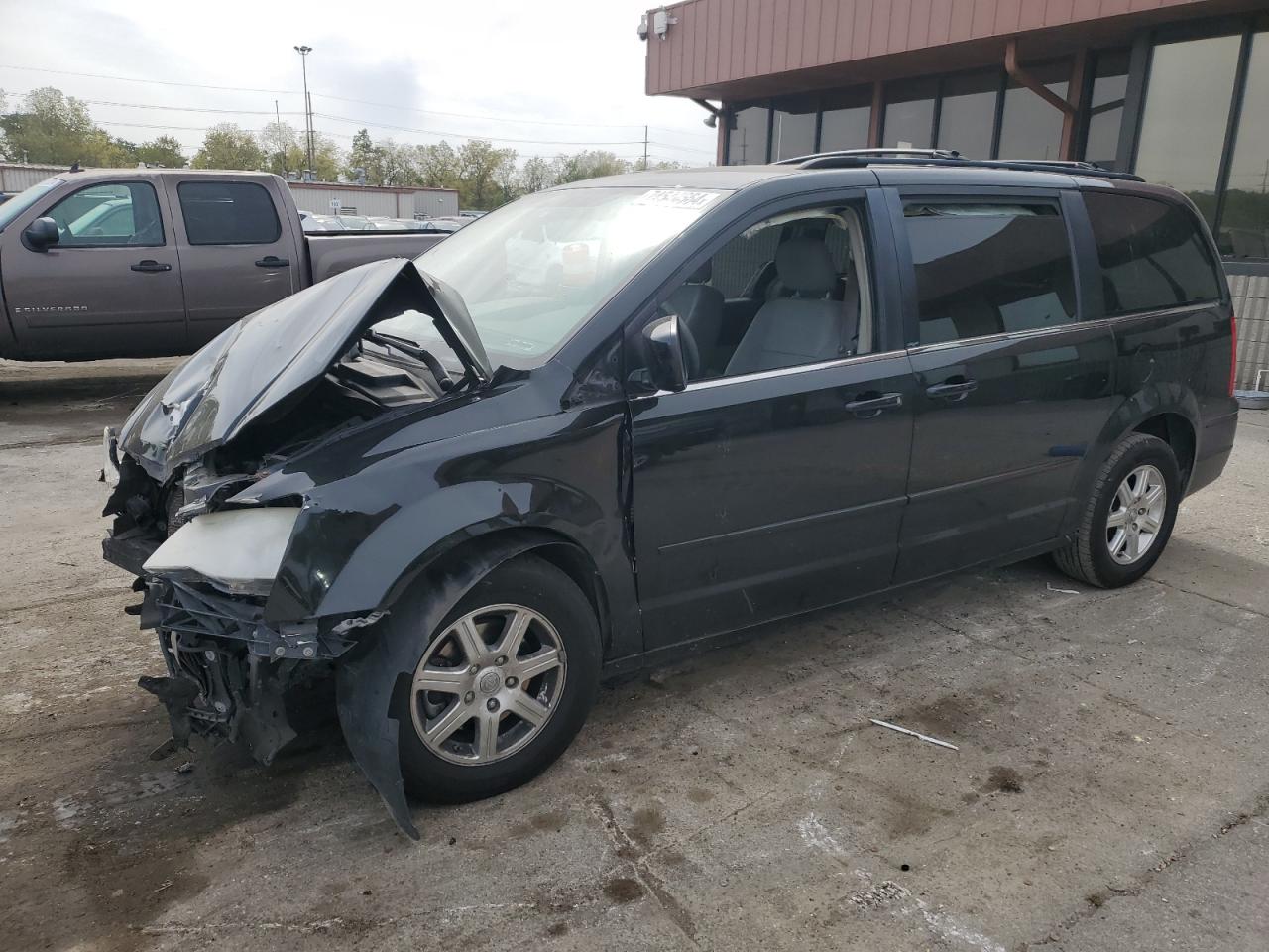 2008 Chrysler Town & Country Touring for Sale in Fort Wayne, IN - Front End