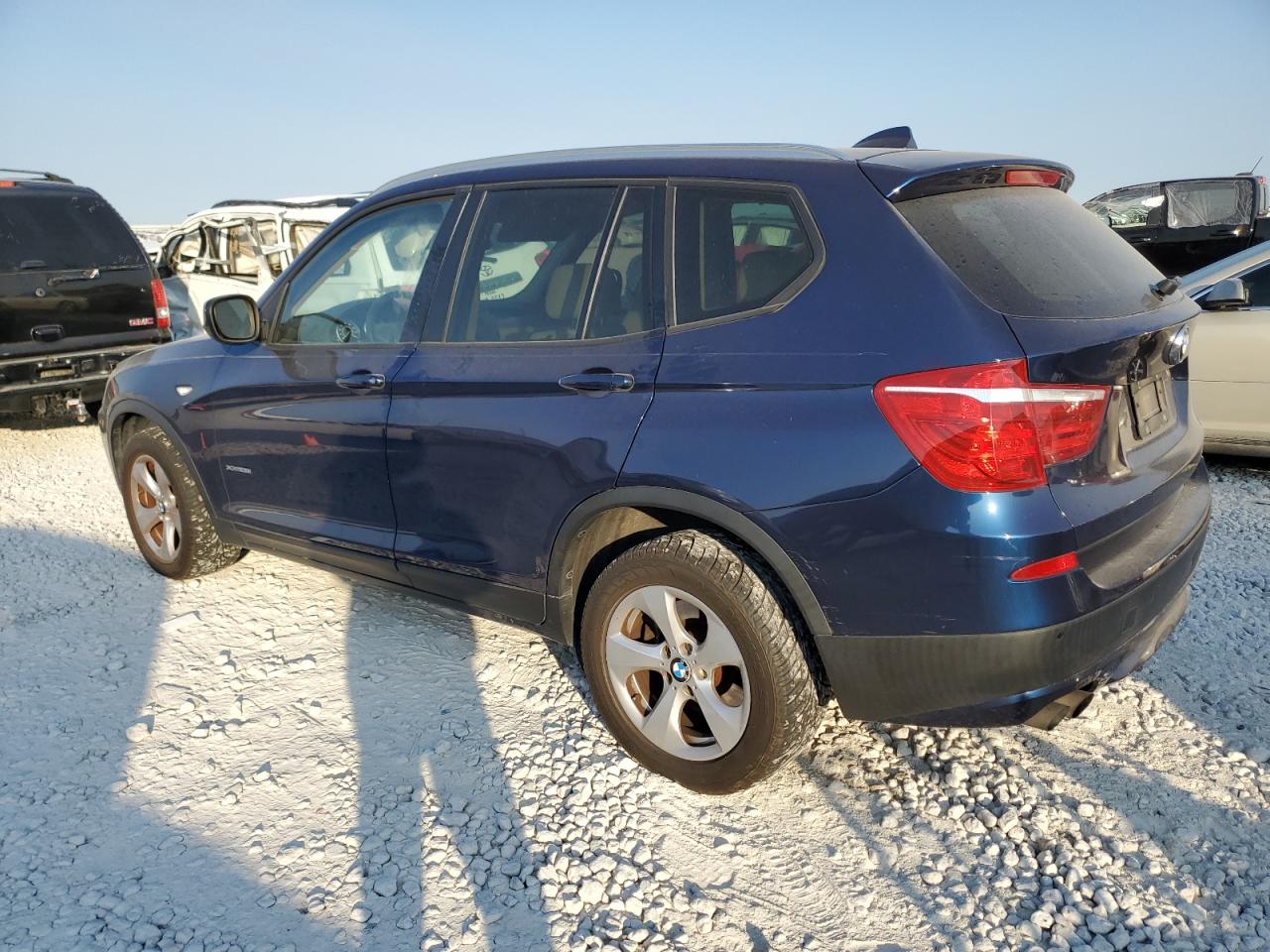 2011 BMW X3 - Image 2