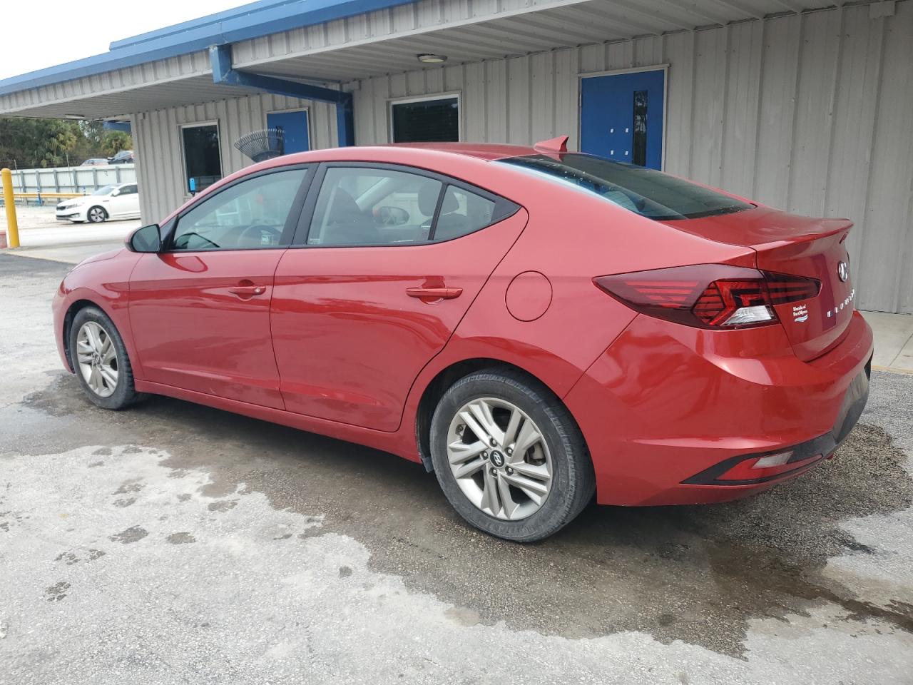2020 Hyundai Elantra - Image 2