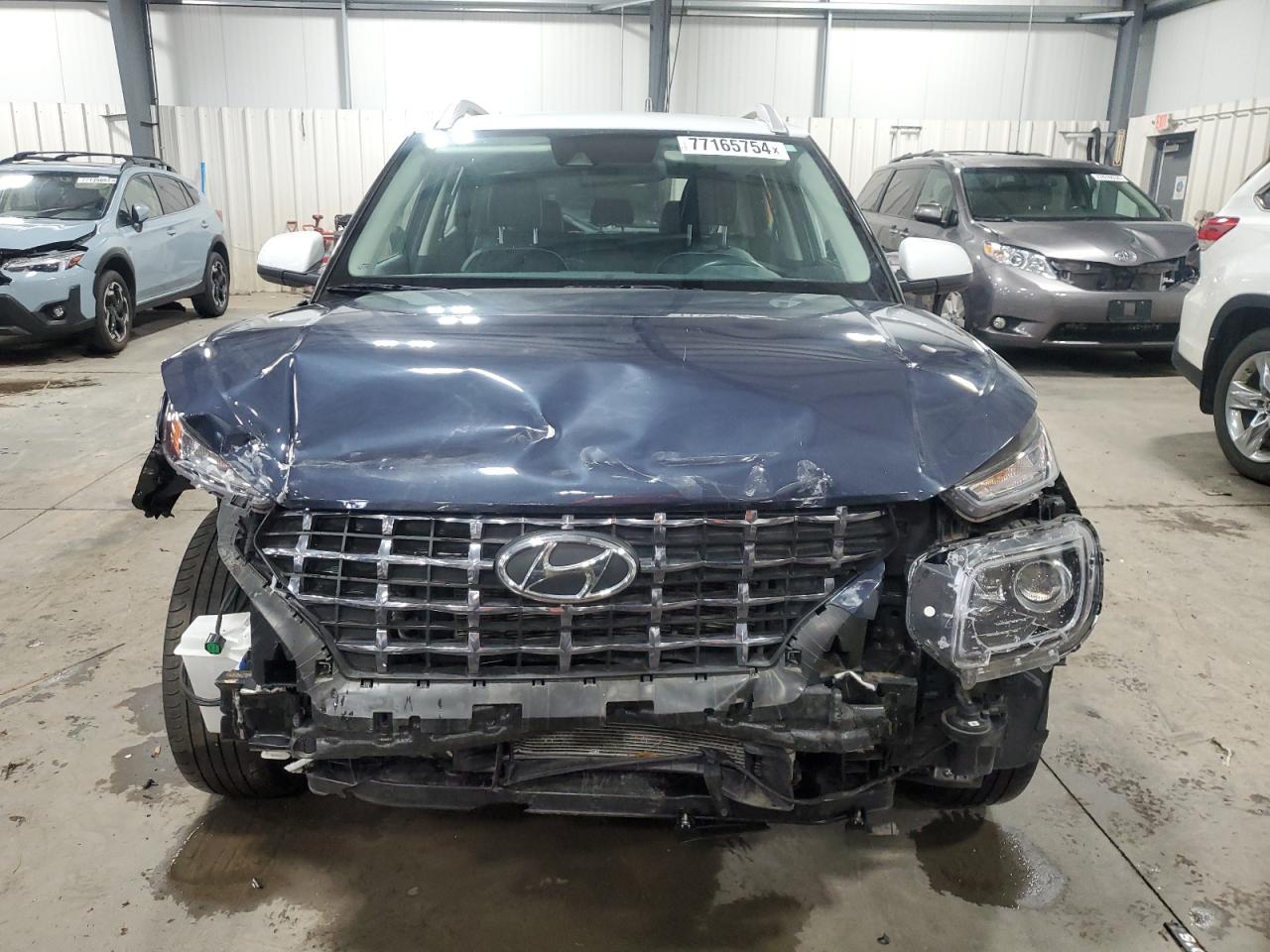 2022 Hyundai Venue - Image 5