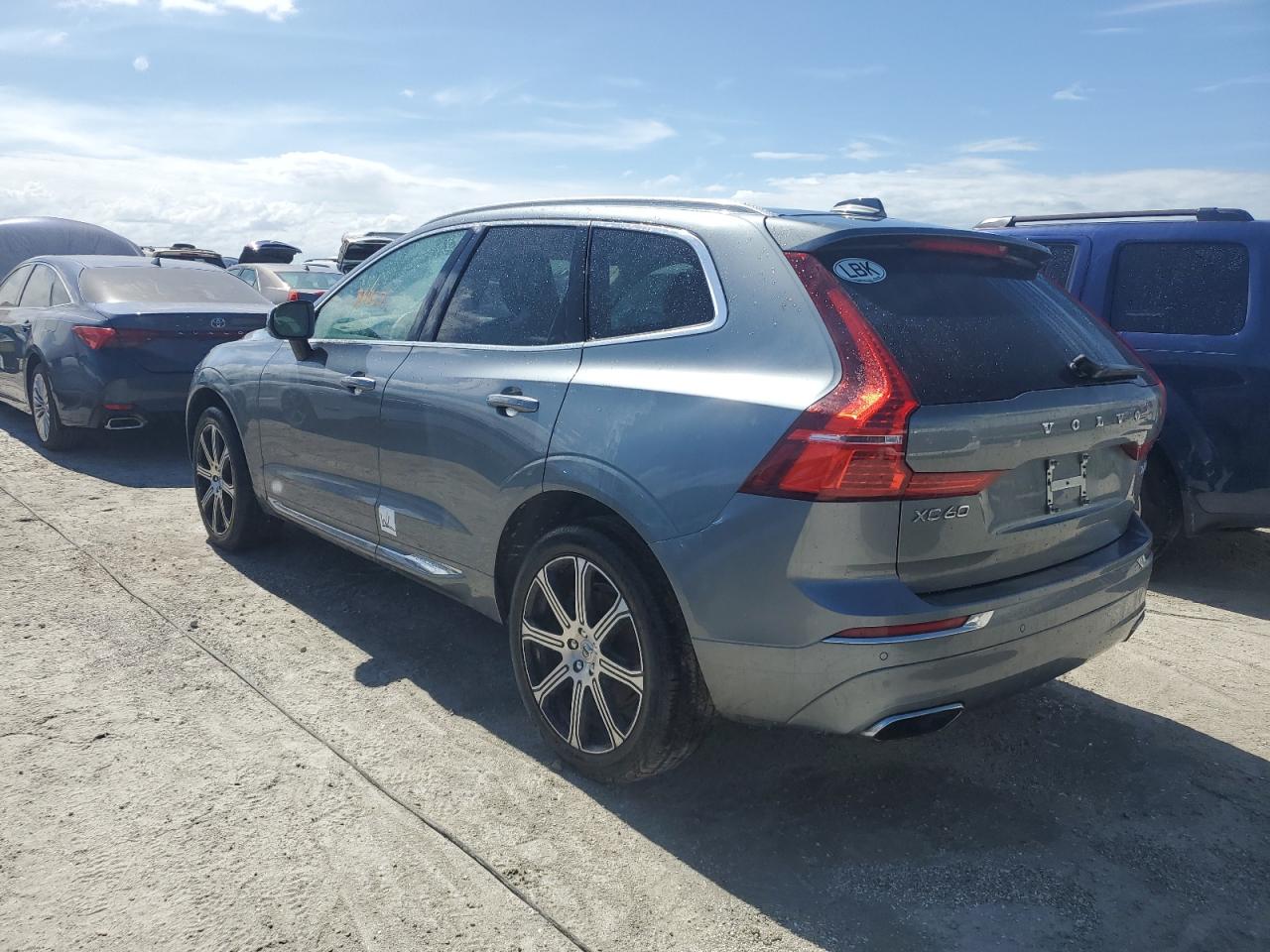 2020 Volvo XC60 - Image 2