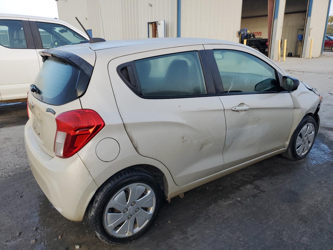 2017 Chevrolet Spark Ls VIN: KL8CB6SA4HC743585 Lot: 78064054