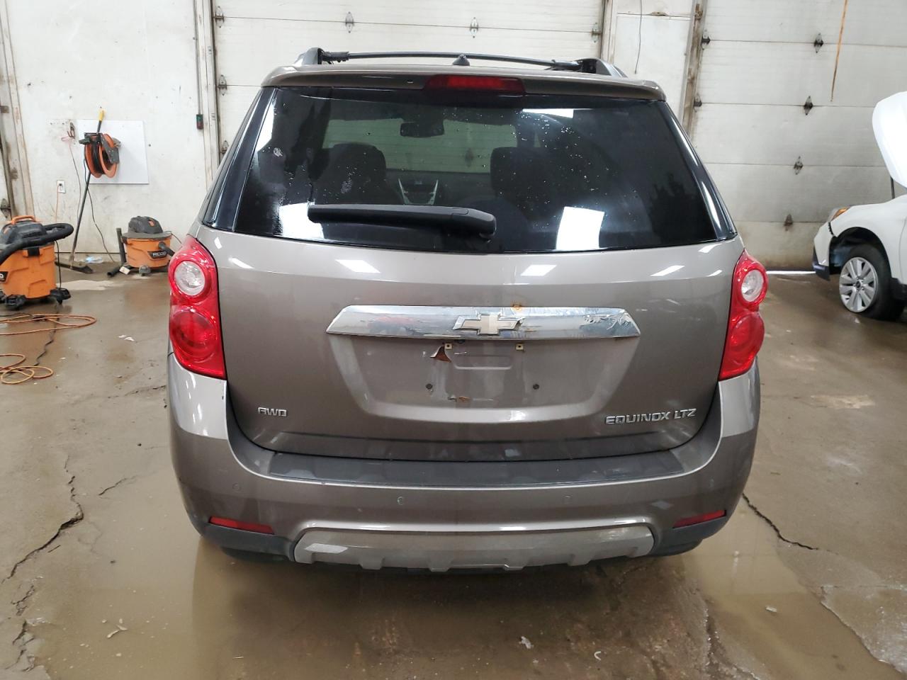 2CNFLGEW2A6260203 2010 Chevrolet Equinox Ltz