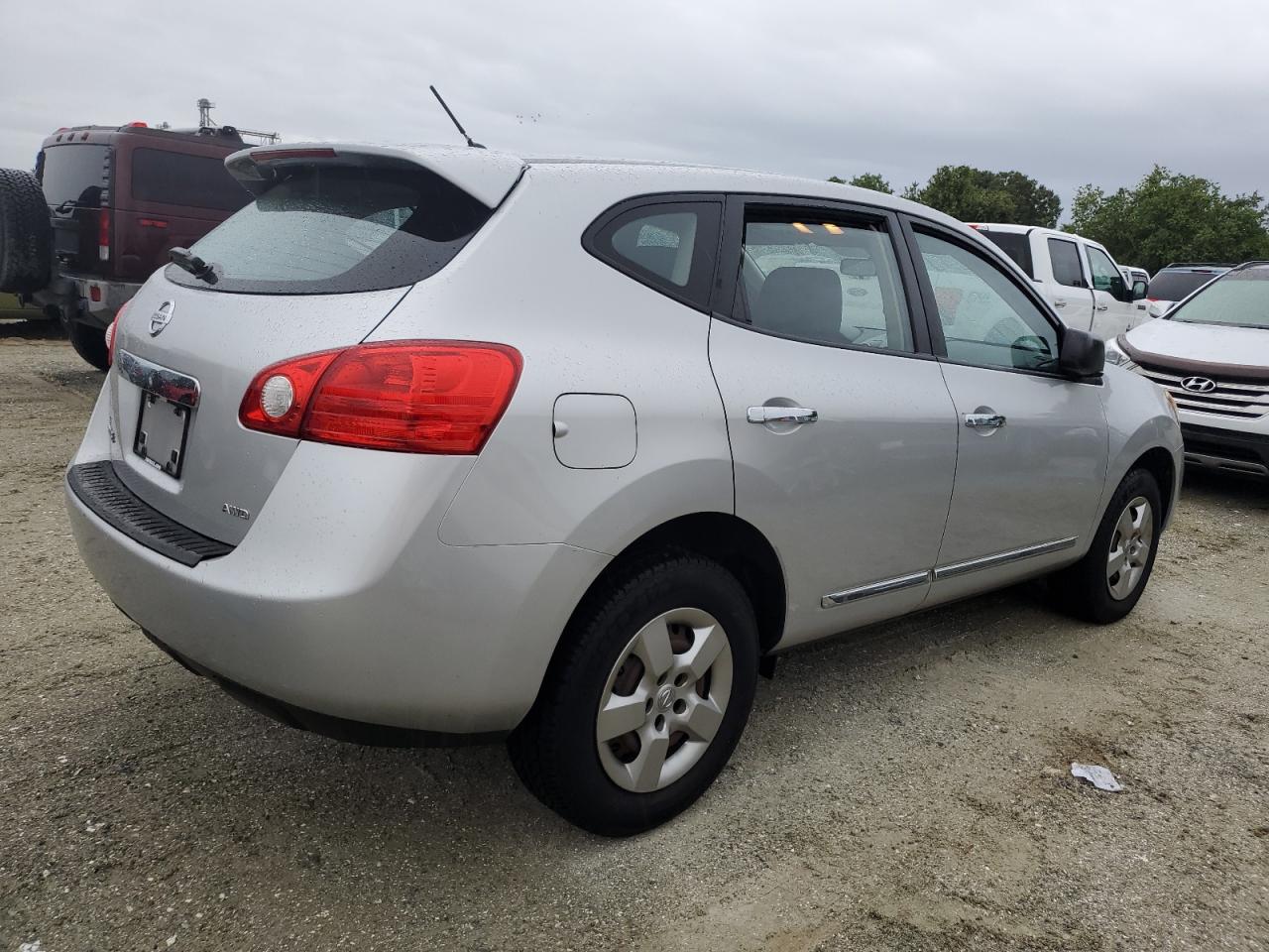 2011 Nissan Rogue - Image 3
