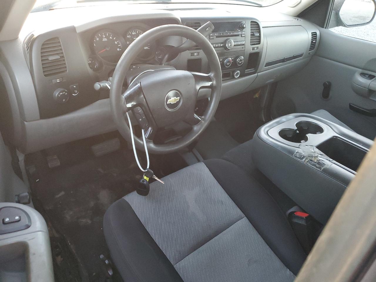 2011 Chevrolet Silverado - Image 8