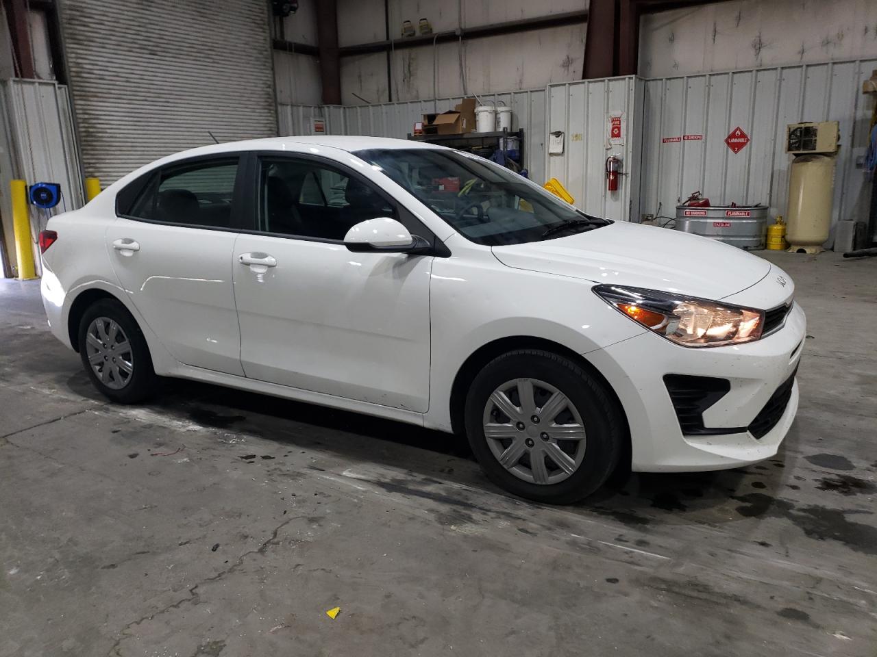 2023 Kia Rio - Image 4