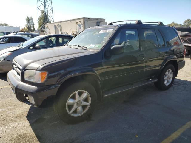 2000 Nissan Pathfinder Le