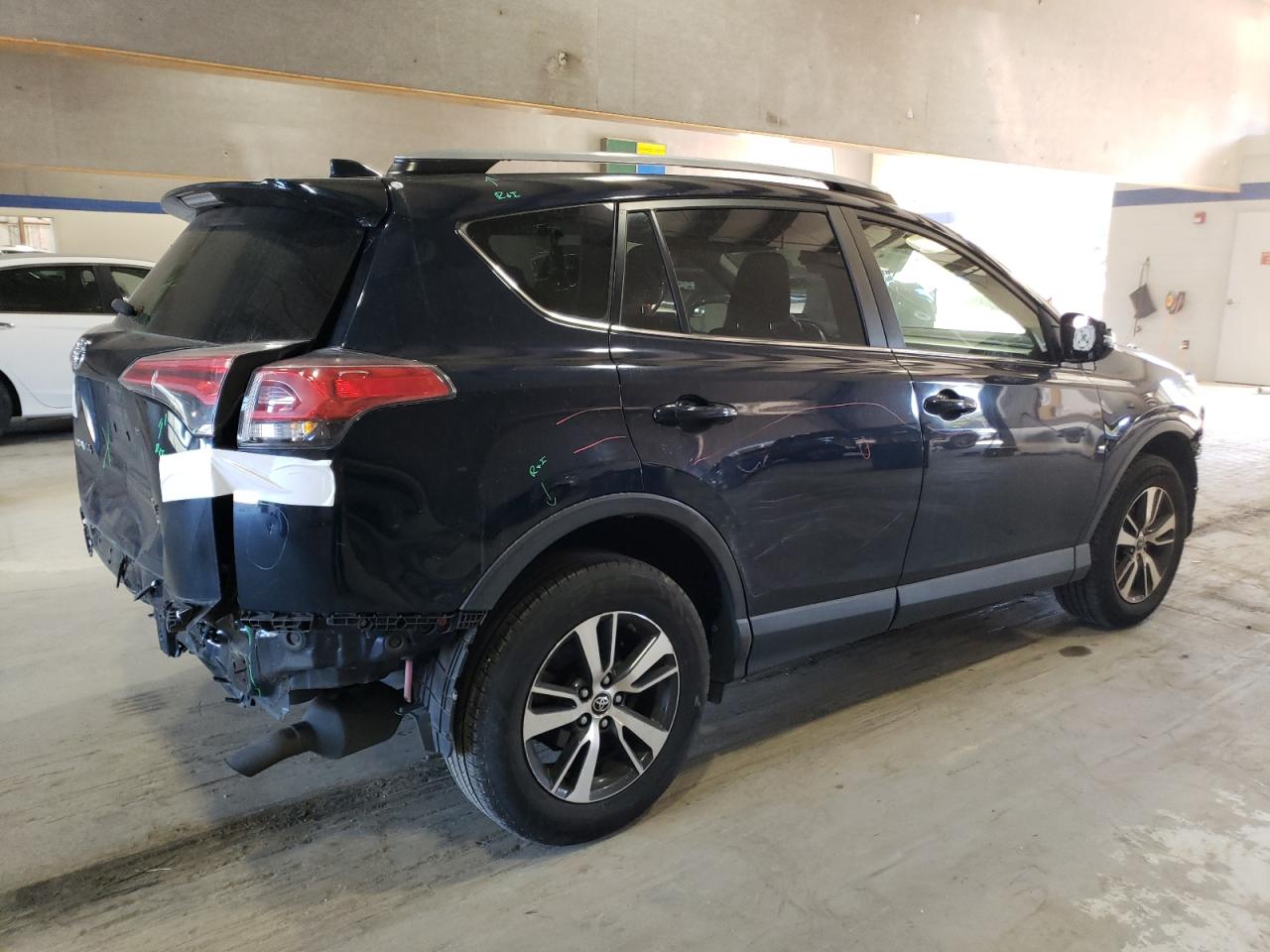 2017 Toyota RAV 4 - Image 3