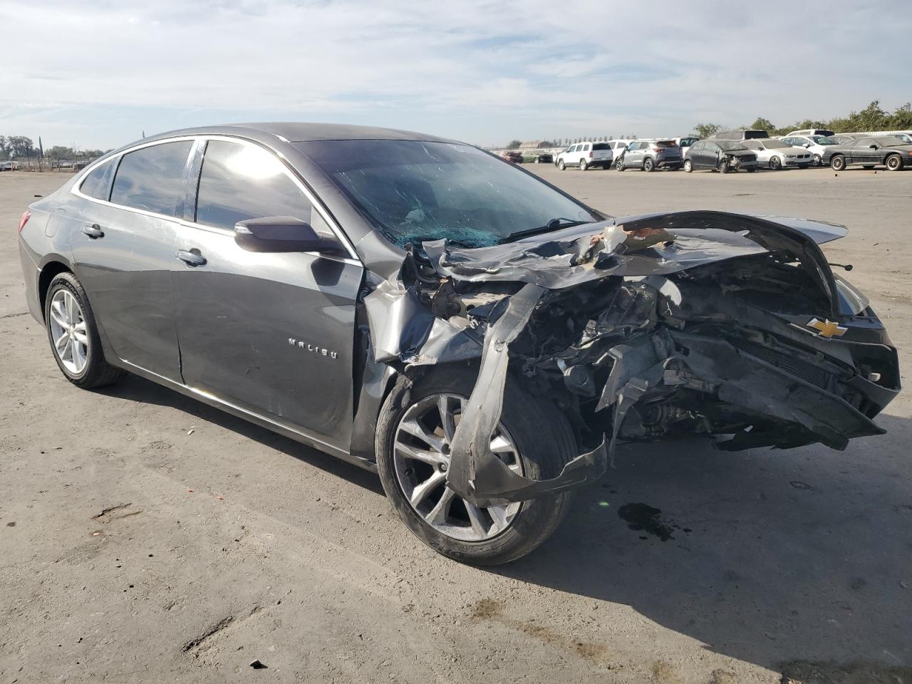2017 Chevrolet Malibu - Image 4