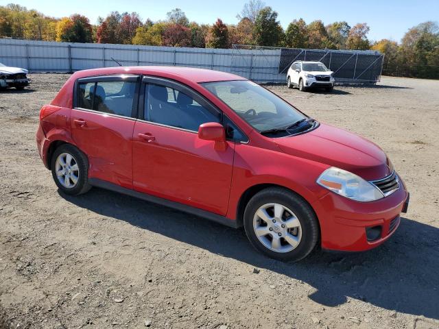  NISSAN VERSA 2012 Красный