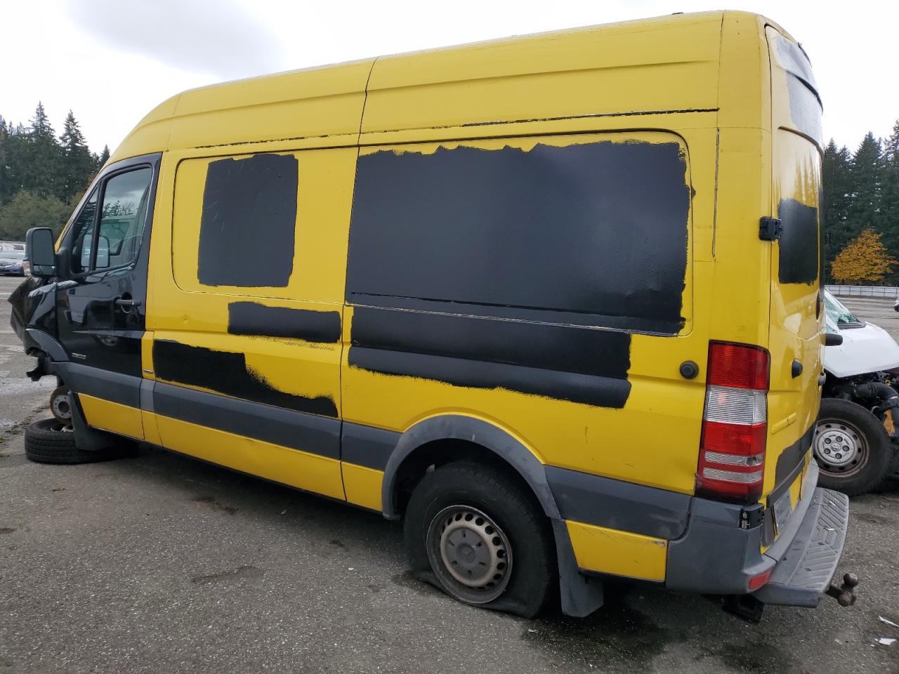 VIN WD3PE7DC0E5827305 2014 MERCEDES-BENZ SPRINTER no.2