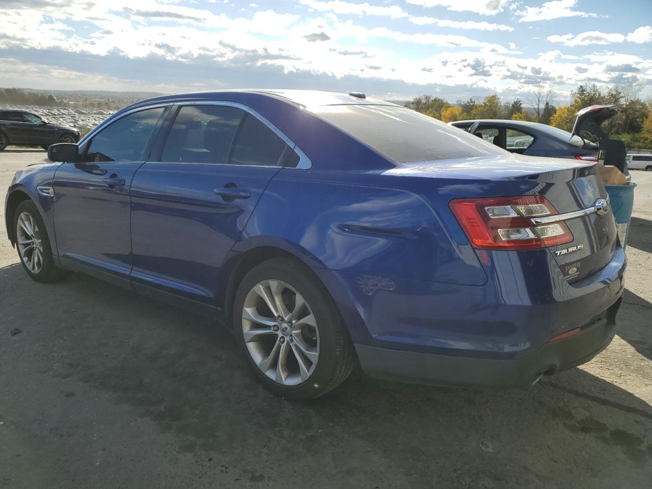2013 Ford Taurus - Image 2