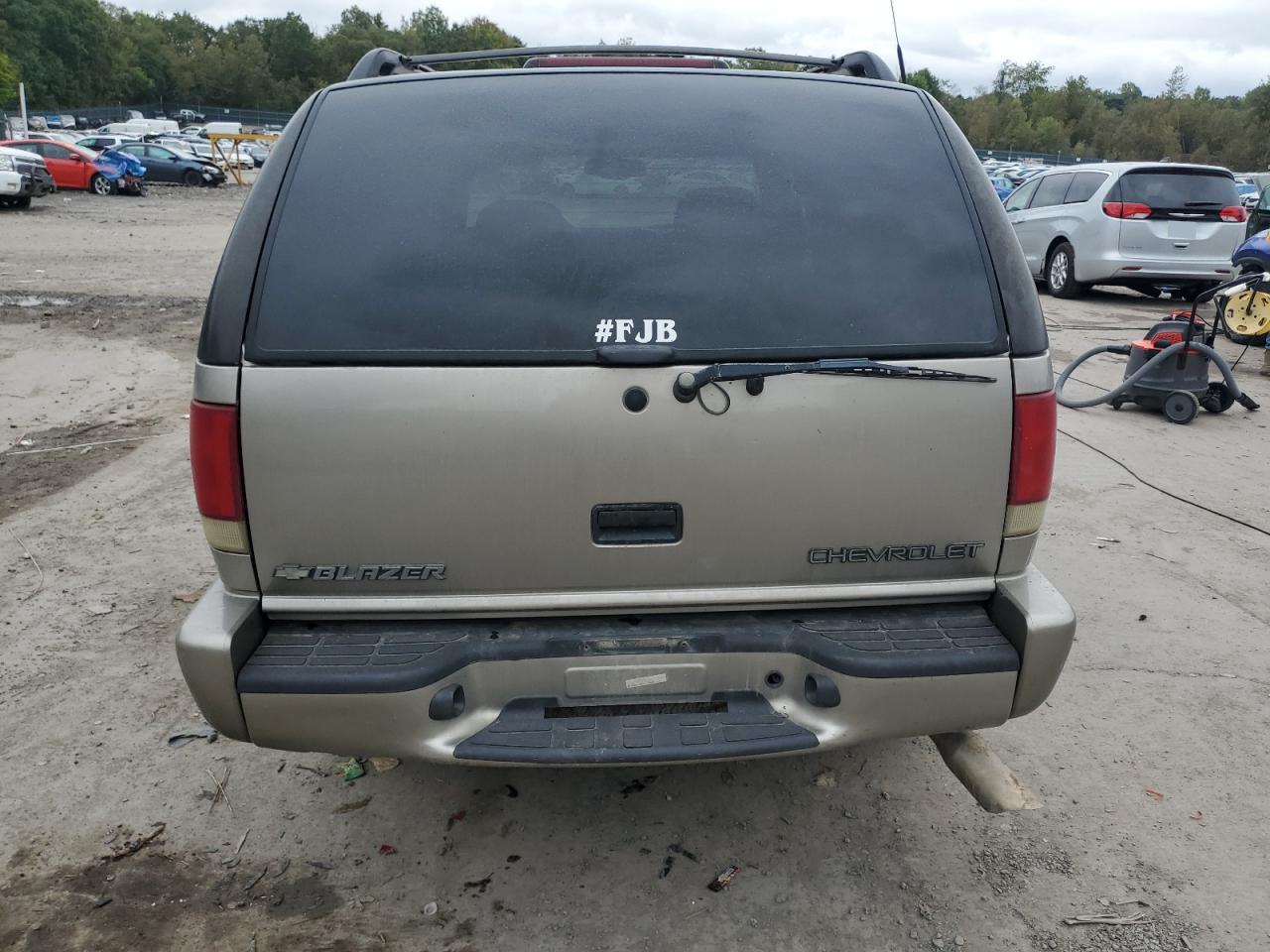 2001 Chevrolet Blazer VIN: 1GNDT13W812158646 Lot: 73664804