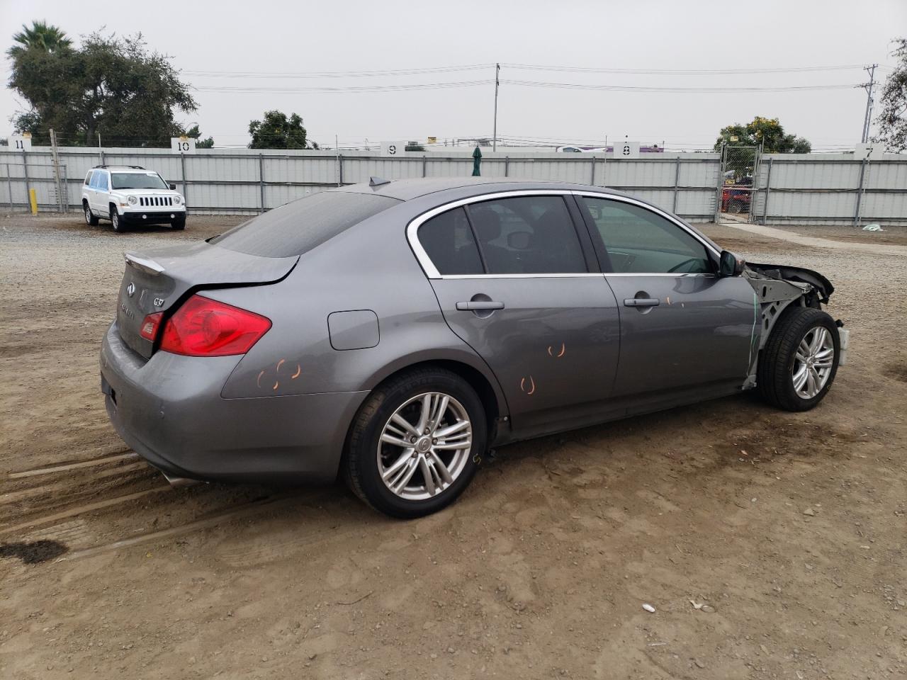 2011 Infiniti G - Image 3