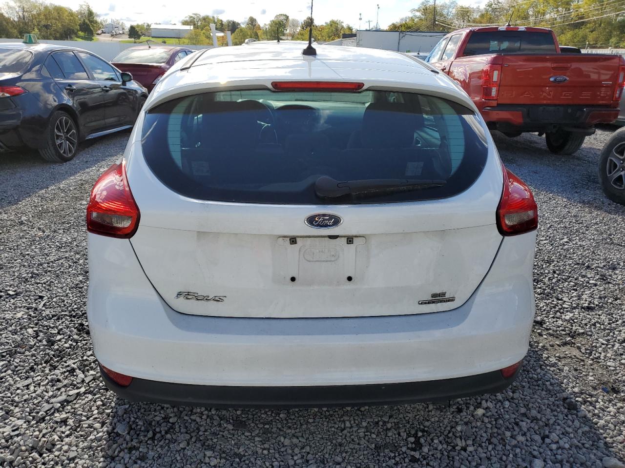 2015 Ford Focus Se VIN: 1FADP3K25FL367471 Lot: 76369334