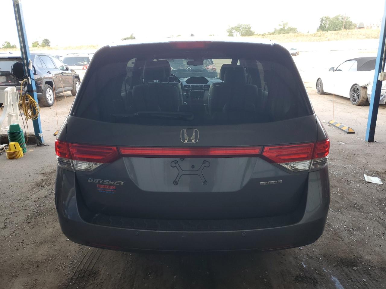 2015 Honda Odyssey Touring VIN: 5FNRL5H97FB104302 Lot: 74818674