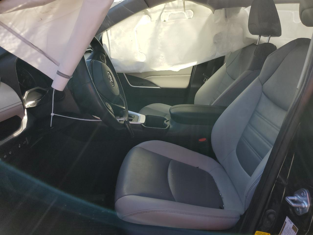 2022 Toyota RAV 4 - Image 7