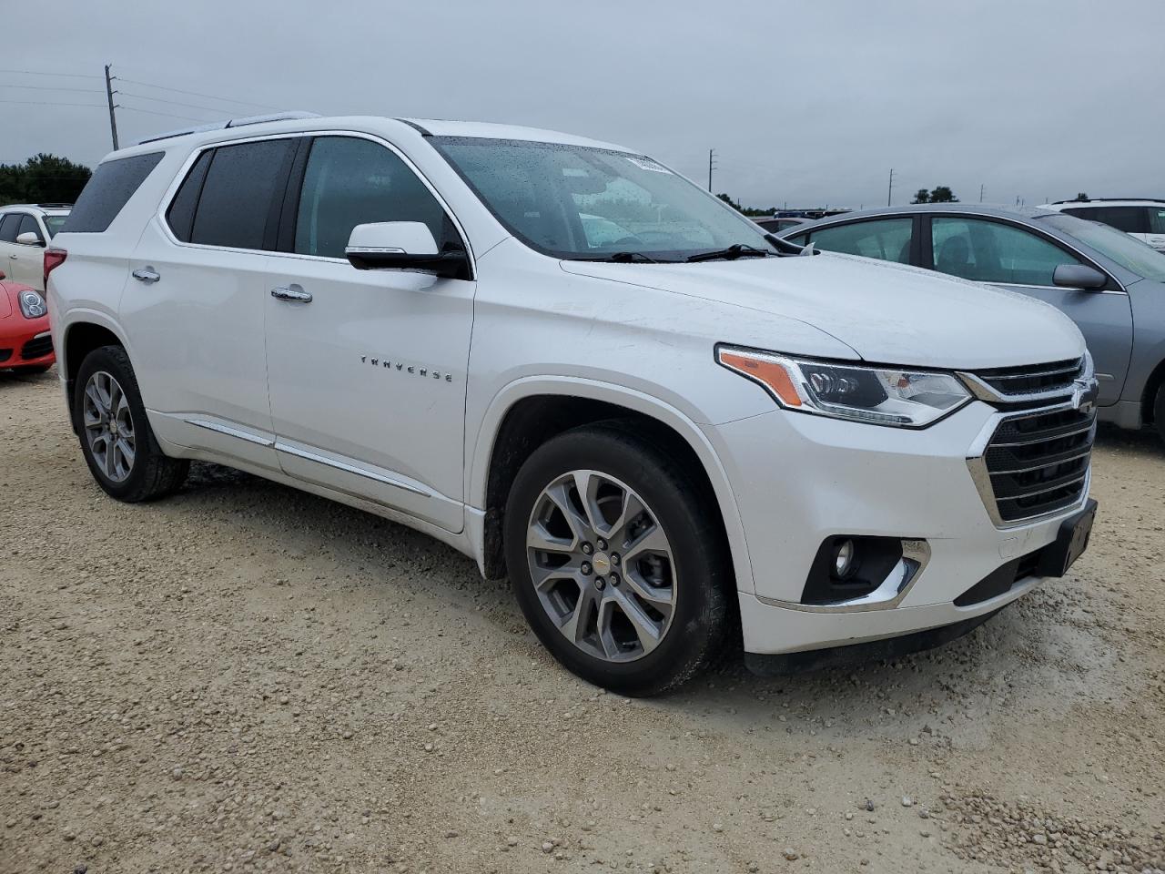 2021 Chevrolet Traverse - Image 4