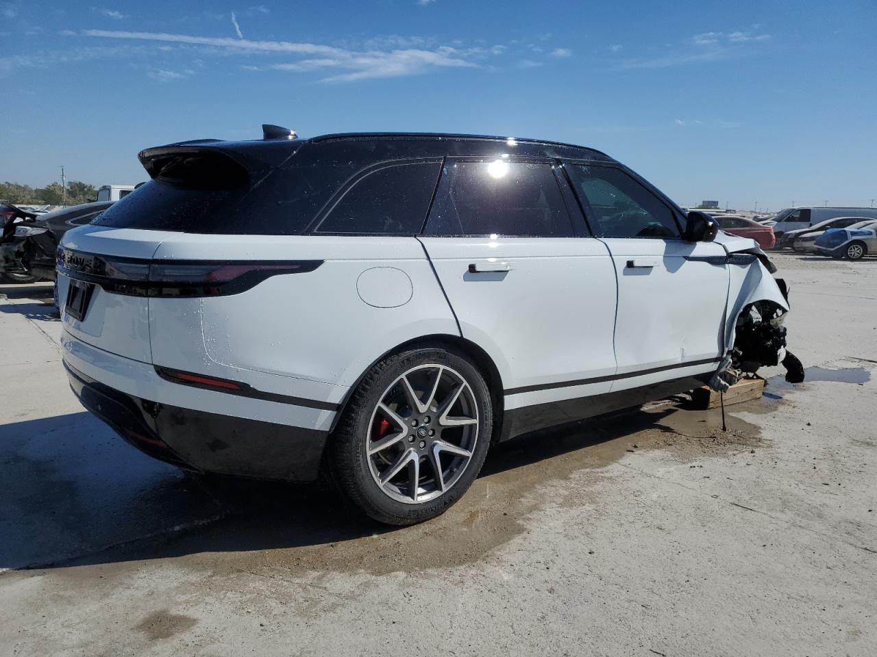 2024 Land Rover Range Rover - Image 3