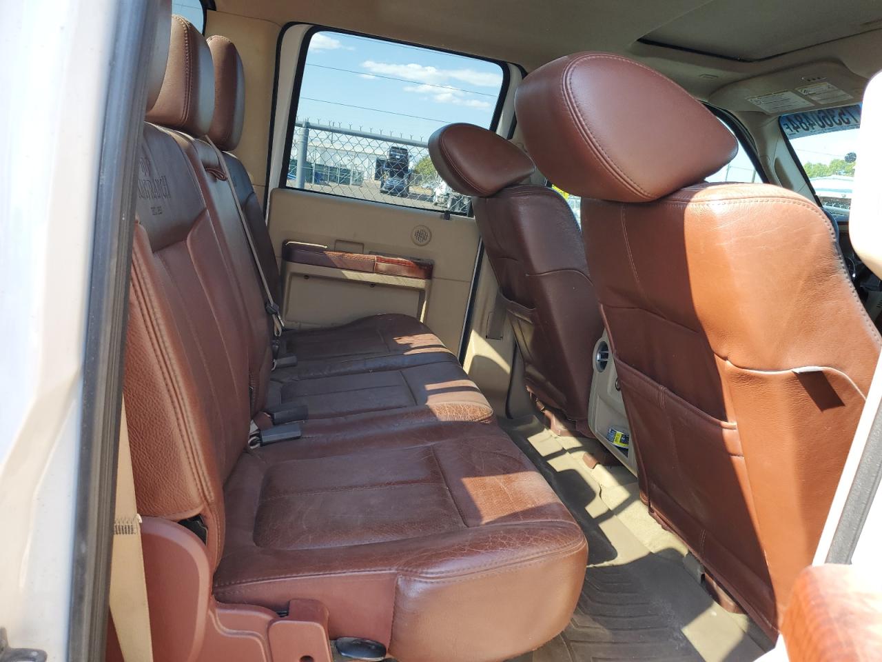 2011 Ford F250 - Image 11
