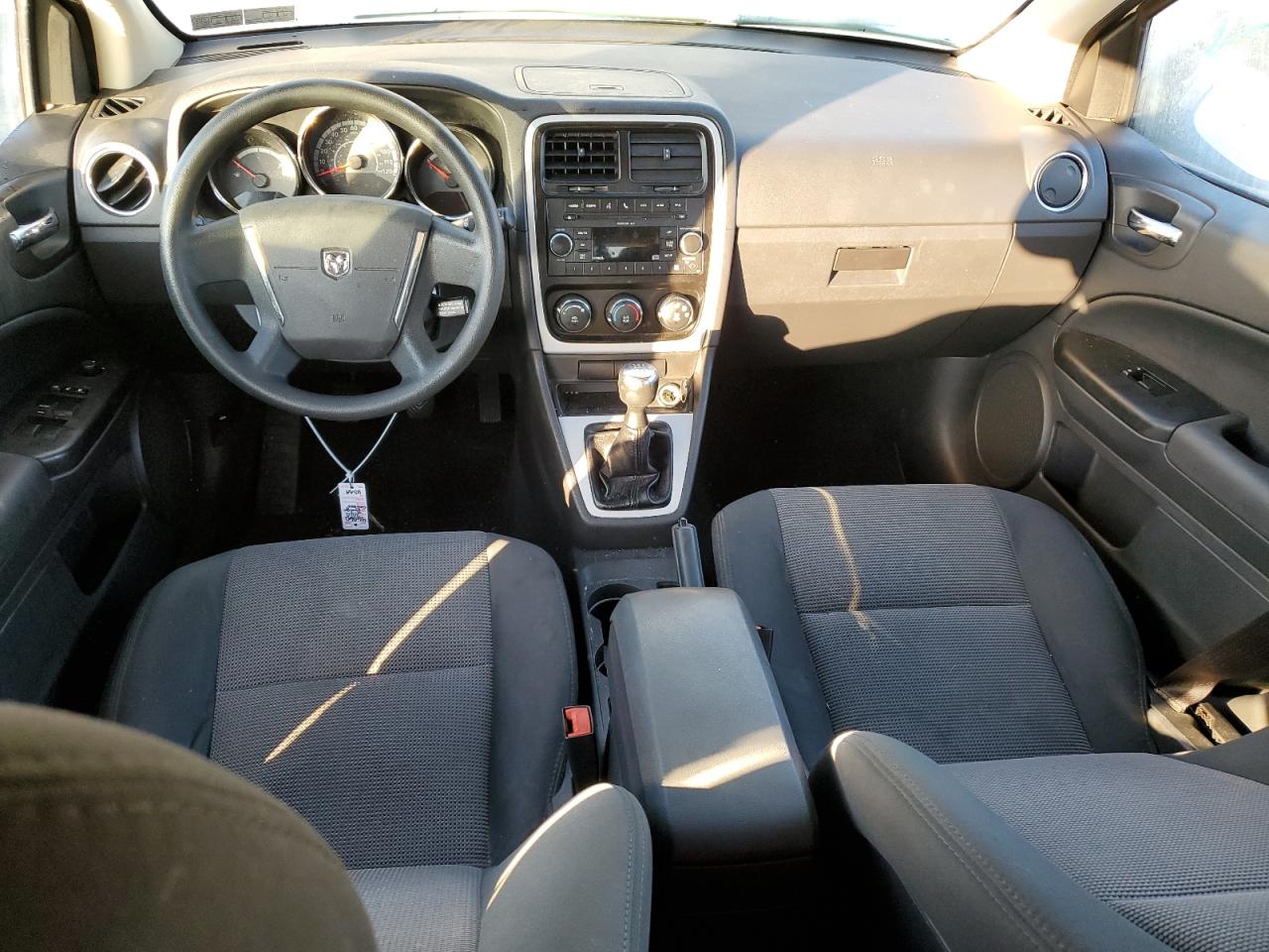 2010 Dodge Caliber - Image 8