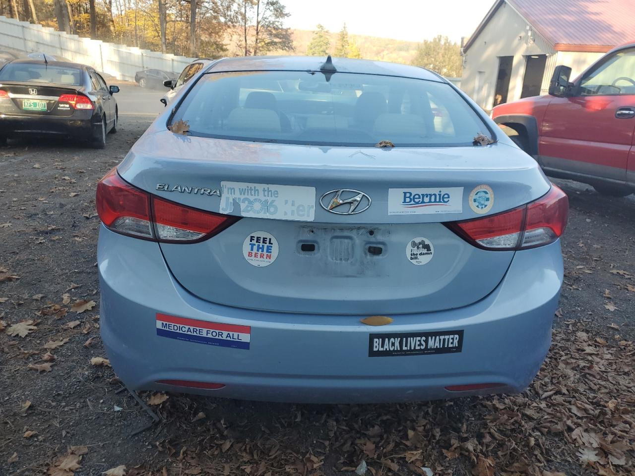 2013 Hyundai Elantra - Image 6