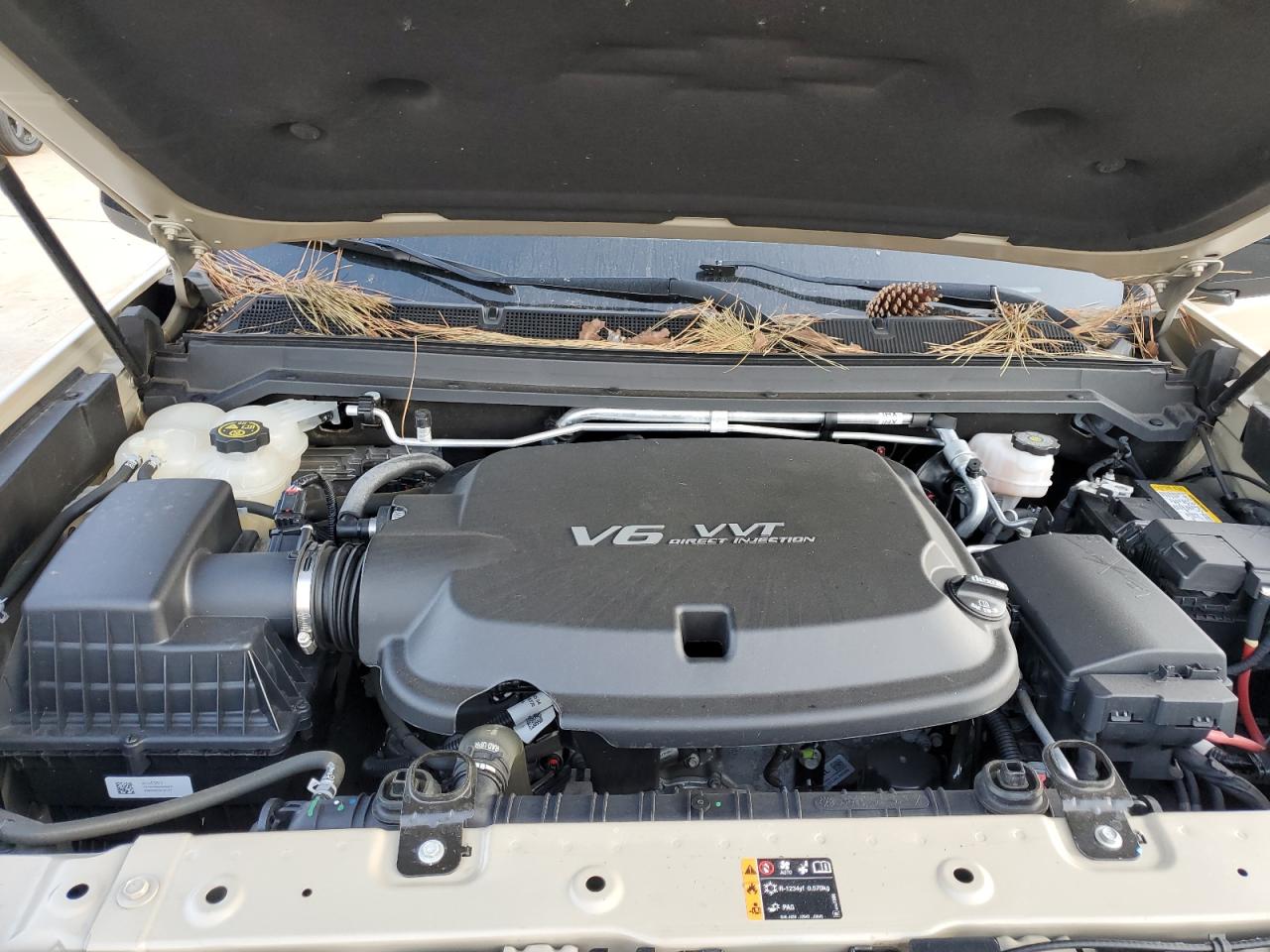 2021 Chevrolet Colorado - Image 12
