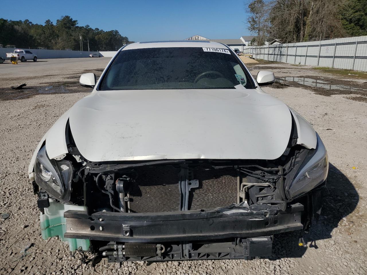 2015 Infiniti Q70 - Image 5