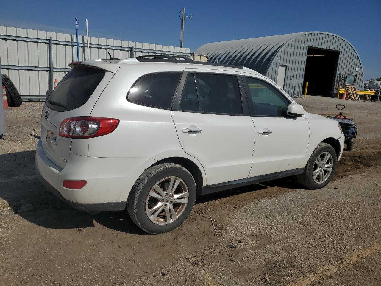 2012 Hyundai Santa Fe - Image 3