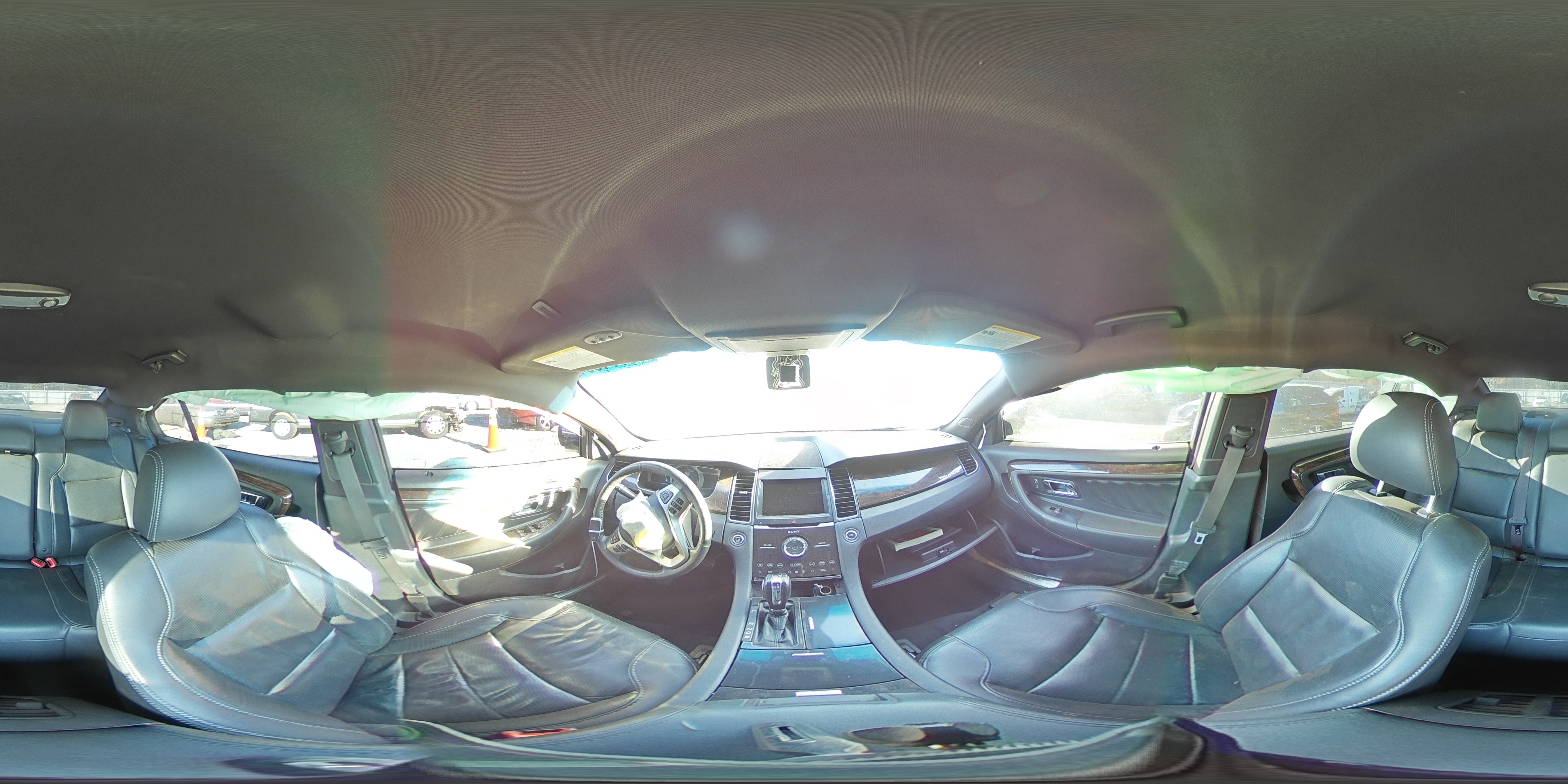 2019 Ford Taurus - Image 16