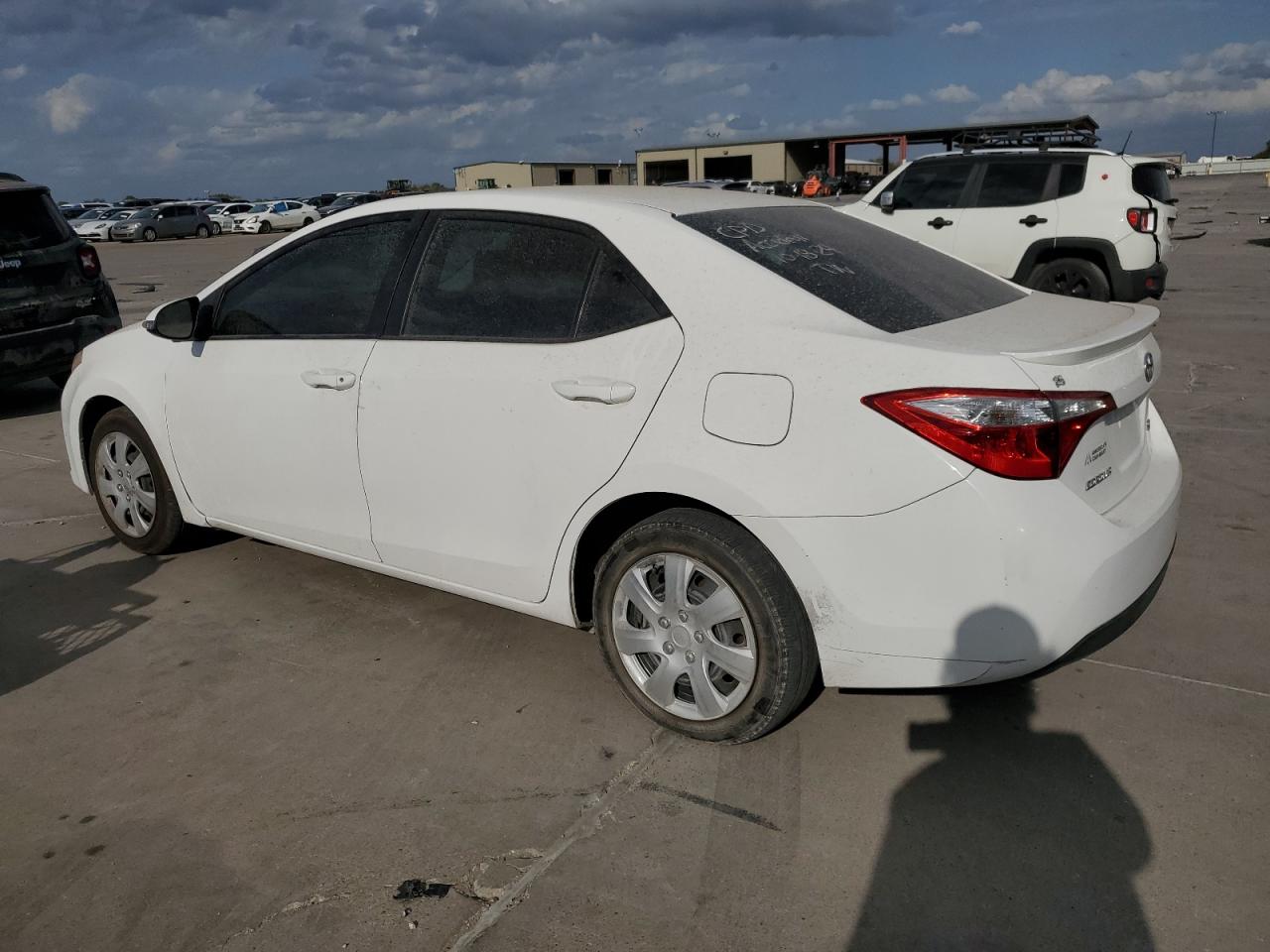 VIN 2T1BURHE8EC138822 2014 TOYOTA COROLLA no.2