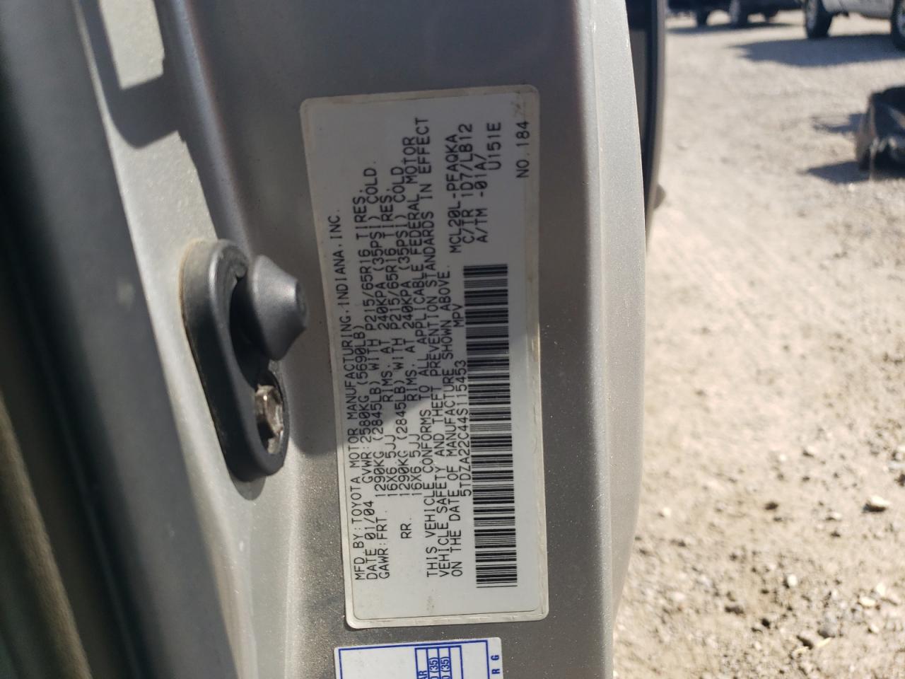 2004 Toyota Sienna - Image 13