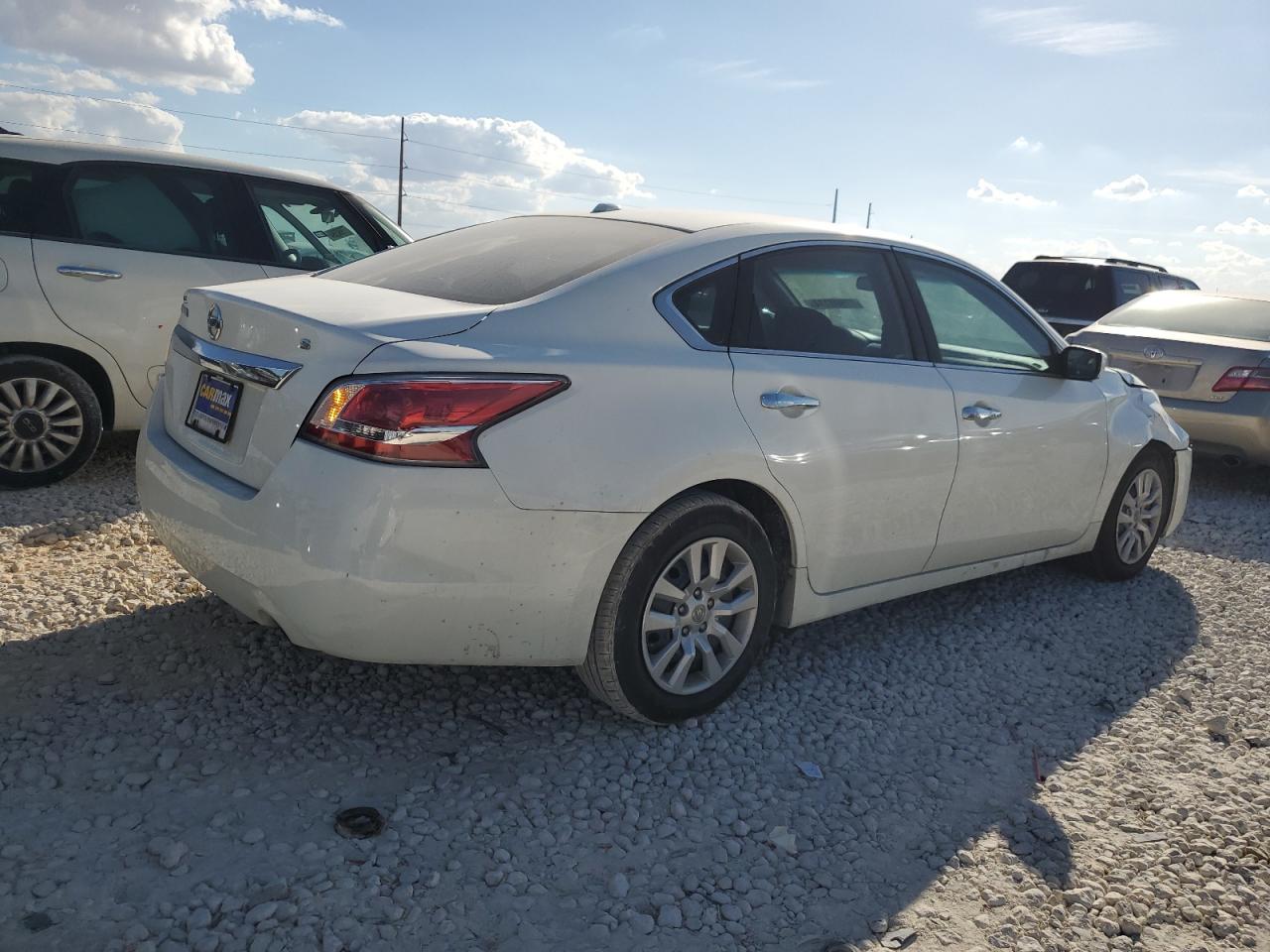 2015 Nissan Altima - Image 3