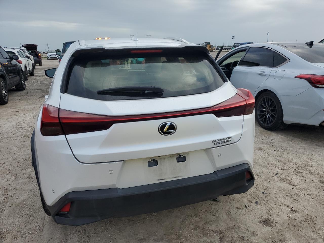 2019 Lexus Ux 200 VIN: JTHY3JBH4K2012256 Lot: 74807154