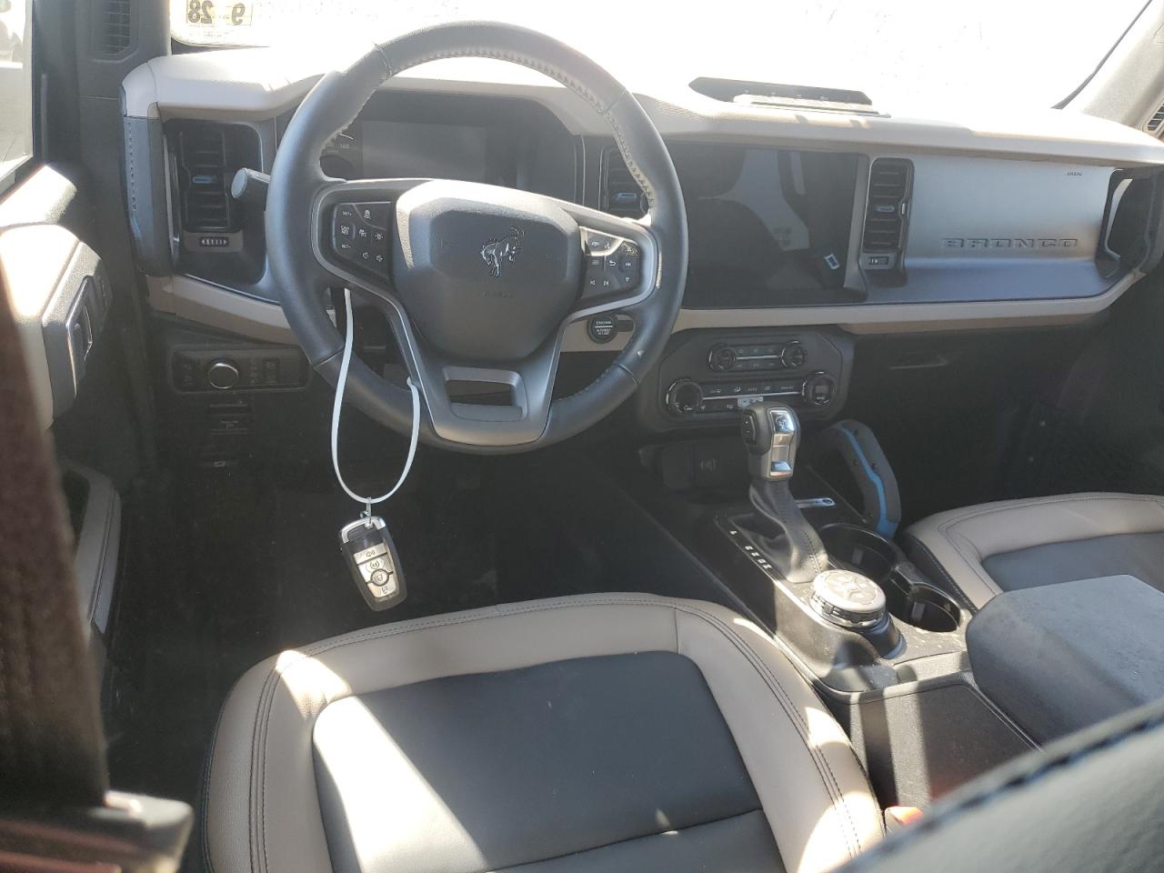 2023 Ford Bronco Base VIN: 1FMEE5DP1PLB82453 Lot: 75087904