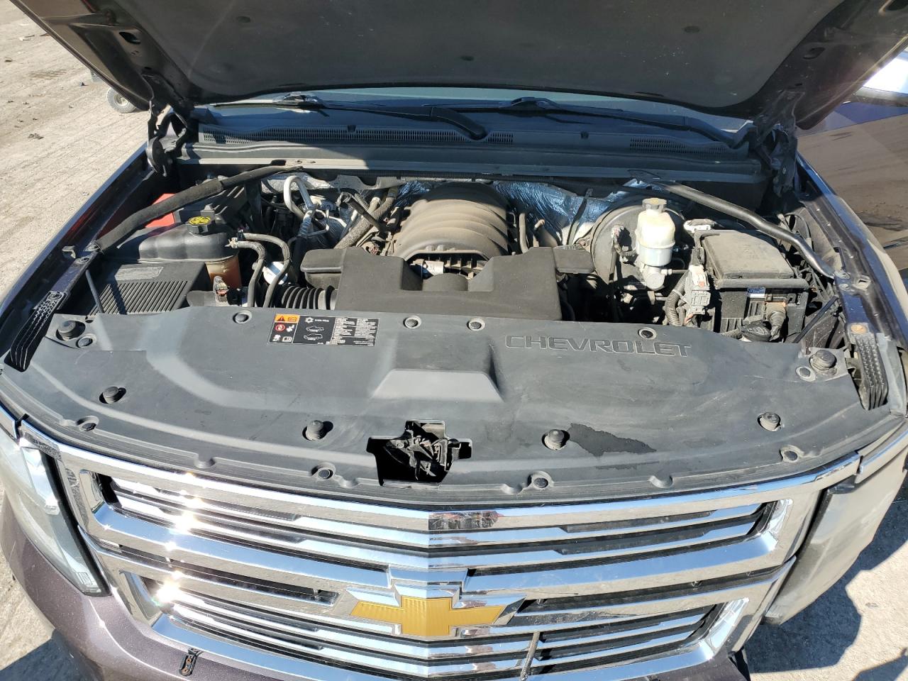 2015 Chevrolet Suburban - Image 12