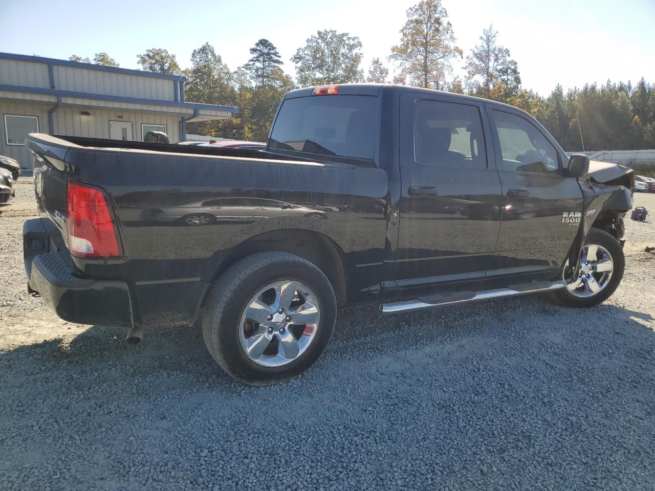 VIN 1C6RR7KT7KS615642 2019 RAM 1500 no.3