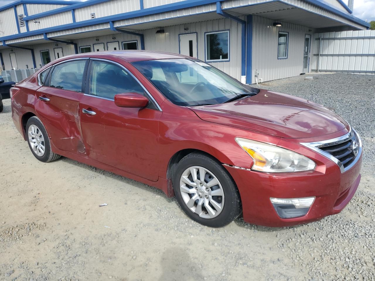 2013 Nissan Altima - Image 4