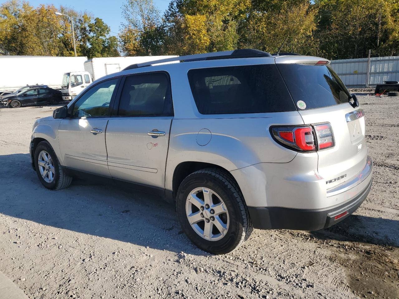 2014 GMC Acadia - Image 2
