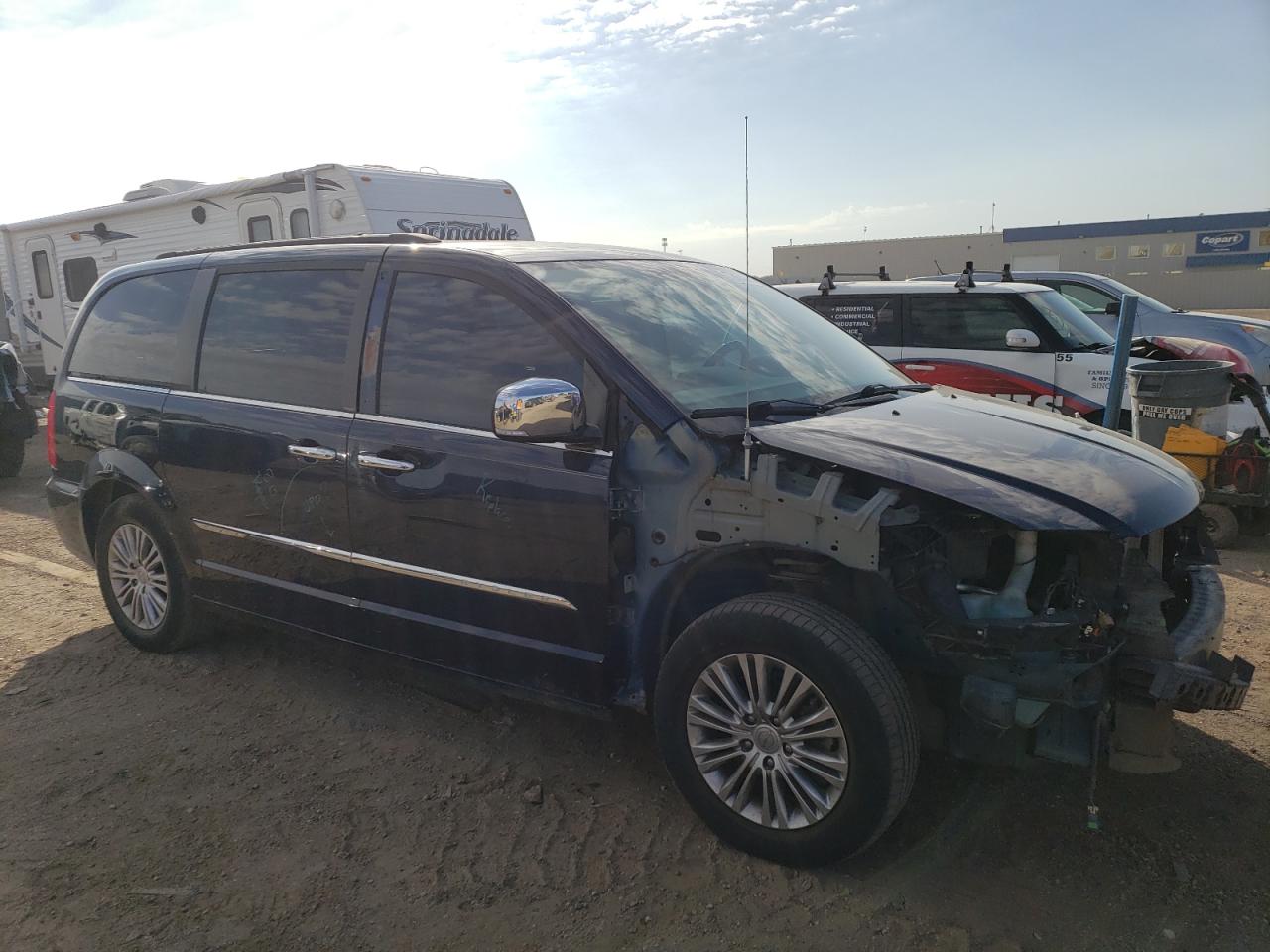 2013 Chrysler Town & Country - Image 4