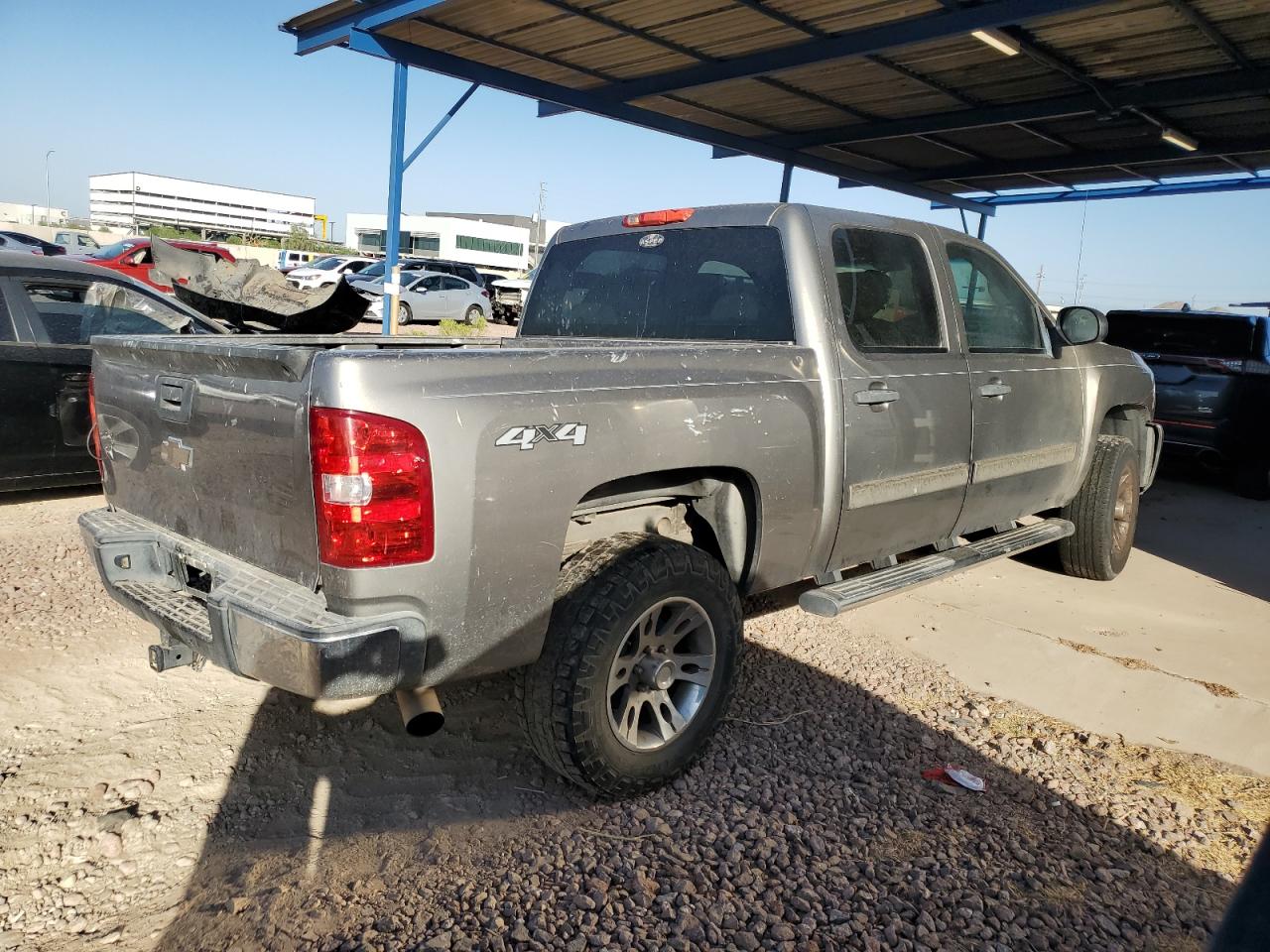 2009 Chevrolet Silverado - Image 3