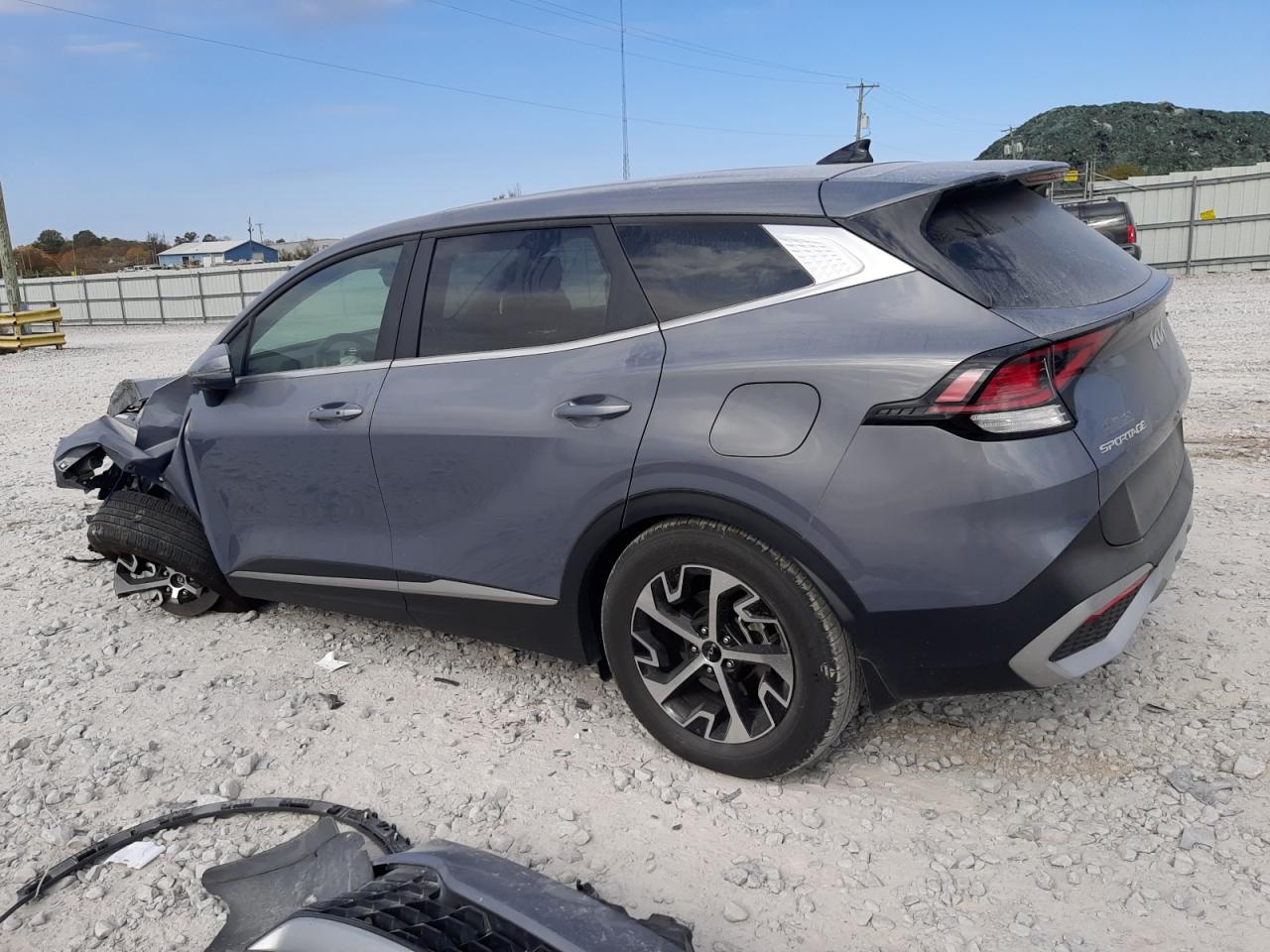 2024 Kia Sportage - Image 2