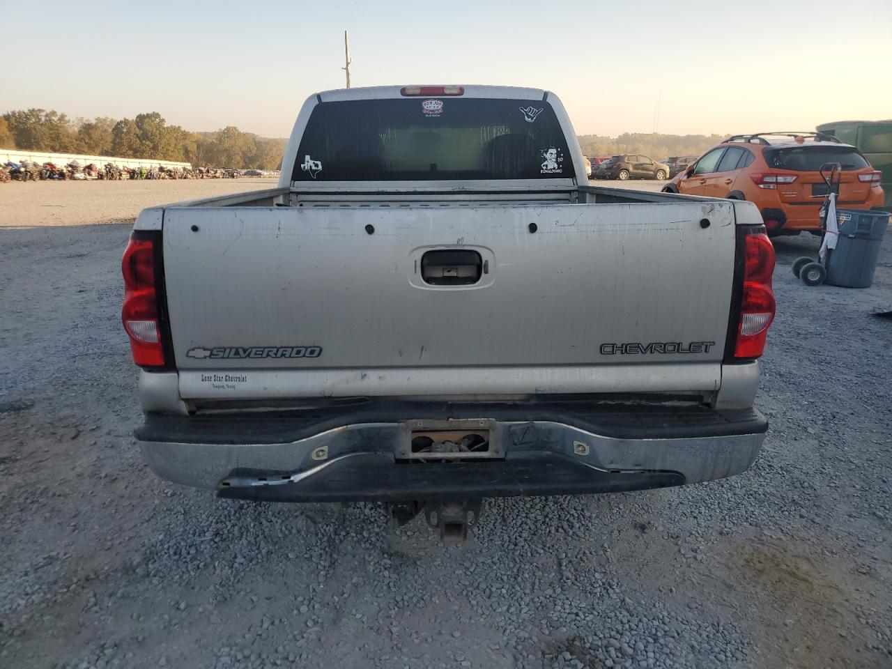 2005 Chevrolet Silverado C1500 VIN: 2GCEC19V351380268 Lot: 77651104