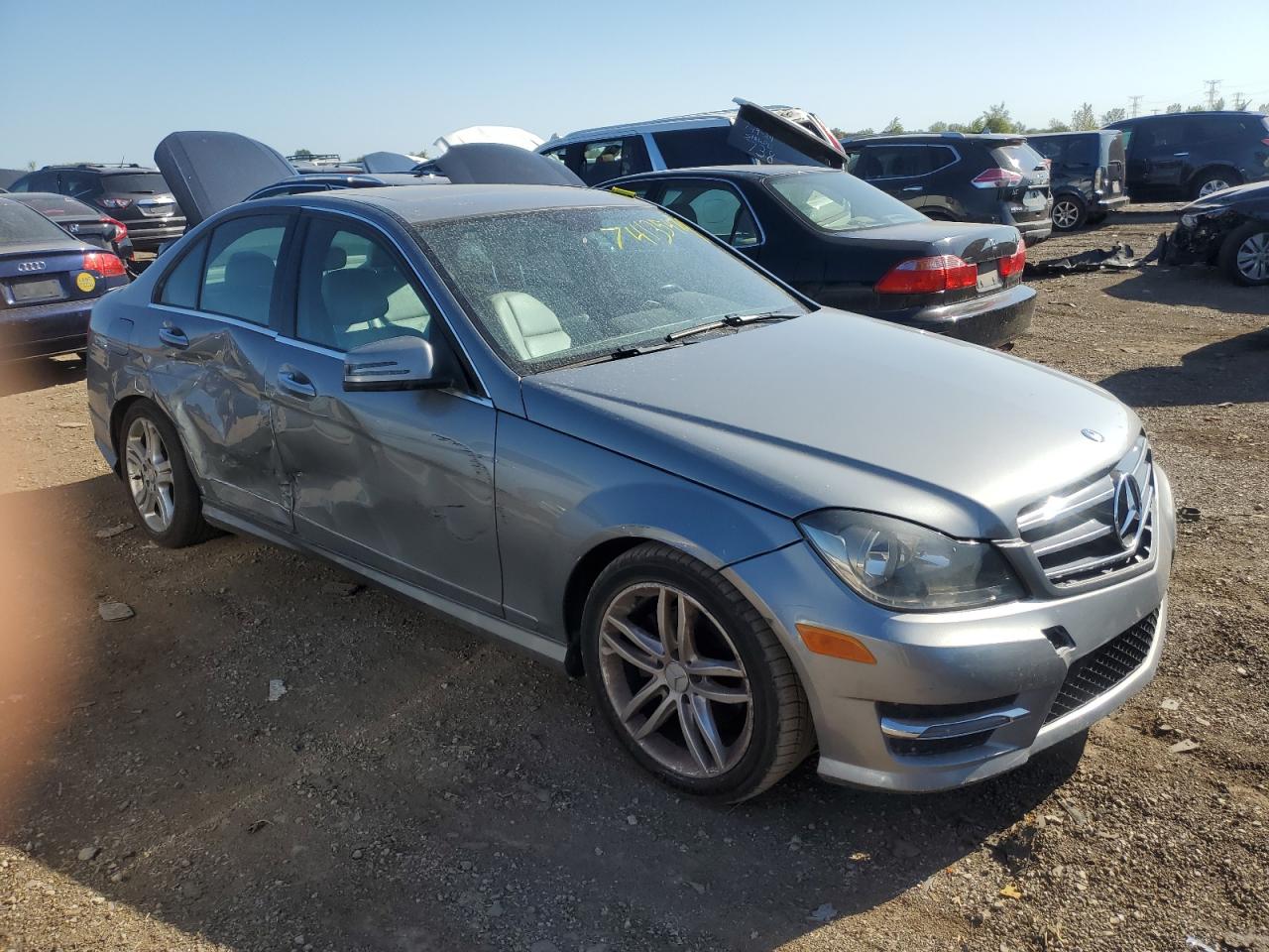 VIN WDDGF4HB8EG219528 2014 MERCEDES-BENZ C-CLASS no.4