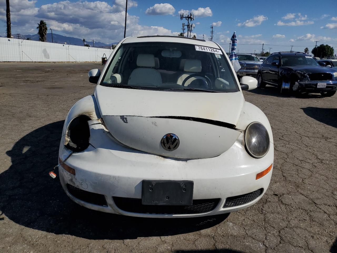 2008 Volkswagen Beetle - Image 5