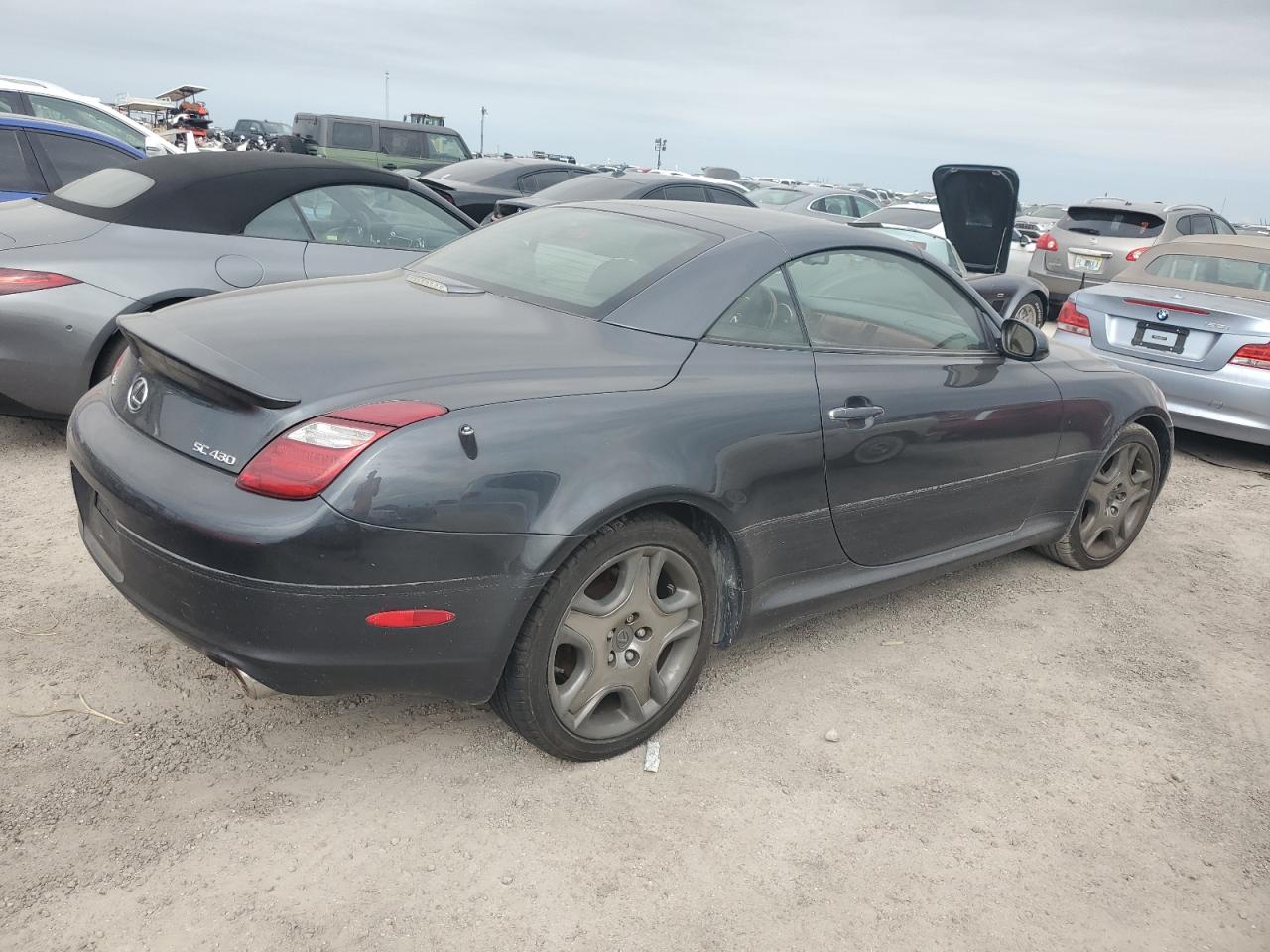 2008 Lexus SC - Image 2