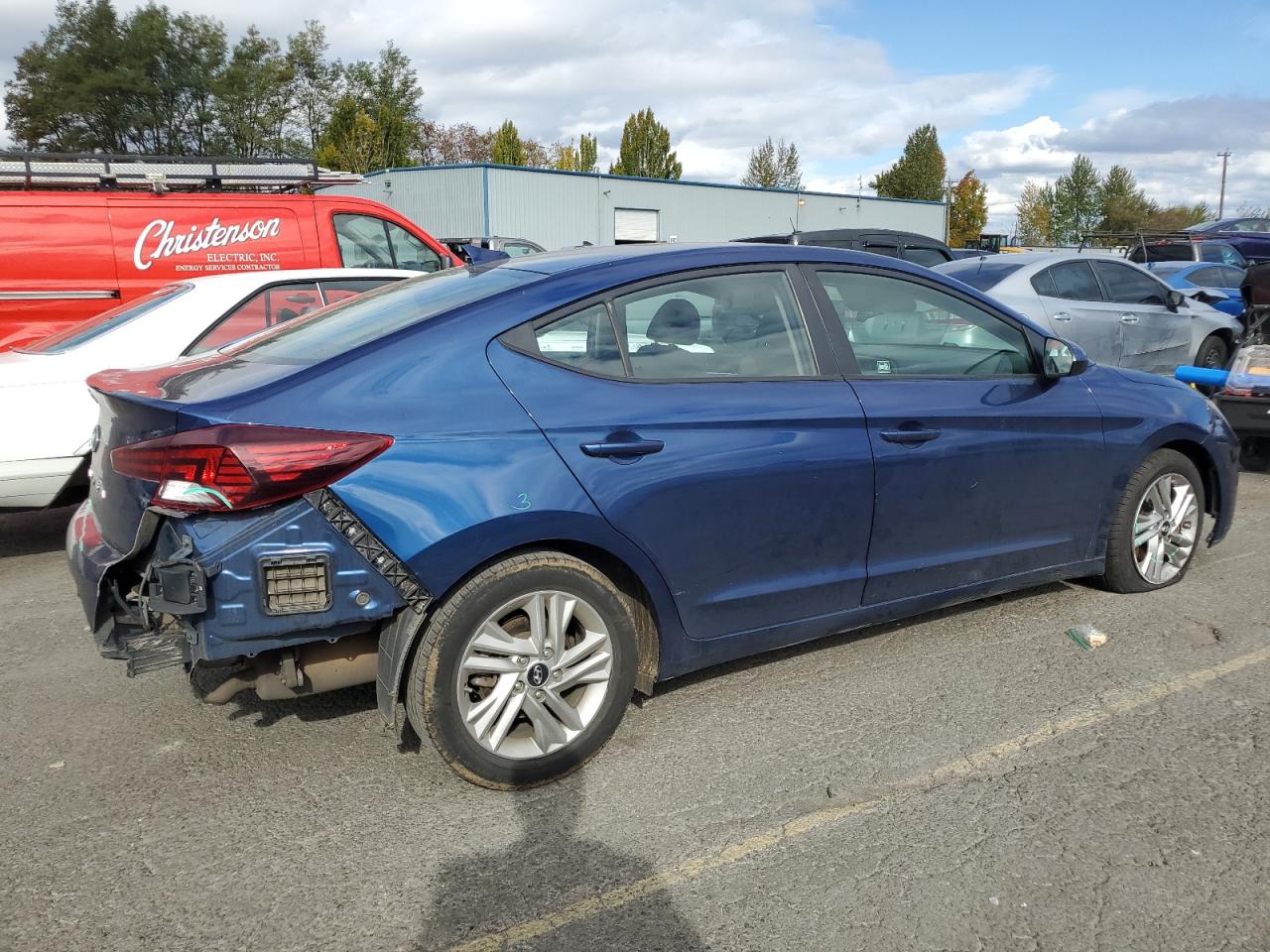 2020 Hyundai Elantra - Image 3