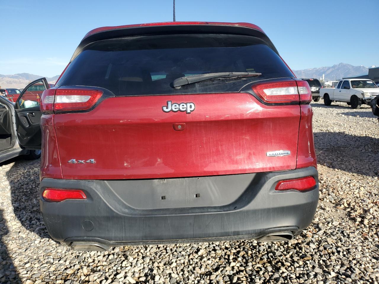 2017 Jeep Cherokee Latitude VIN: 1C4PJMCS1HW523973 Lot: 77140934