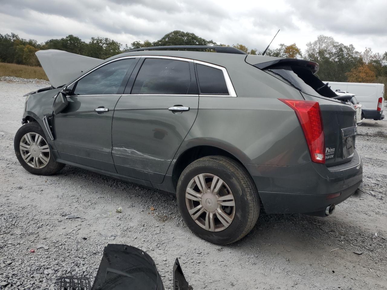 VIN 3GYFNAE35DS555104 2013 CADILLAC SRX no.2